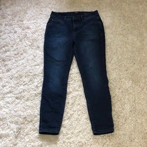 Dark wash Jeggings